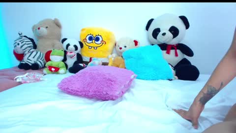 Snapshot of doe_sofi chatting on December 4, 1:03 pm sofi online show from December 4, 1:03 pm