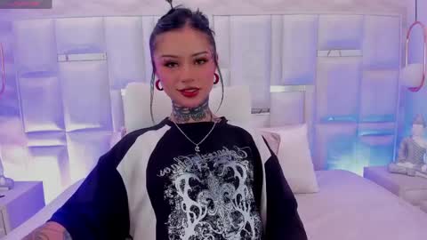 doll  bella online show from April 2, 1:07 pm