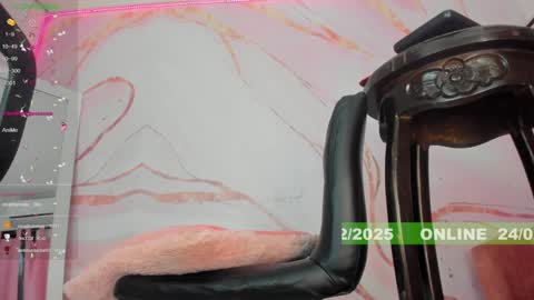 Snapshot of doll_danna chatting on February 25, 12:58 am Luciana           My   online show from February 25, 12:58 am