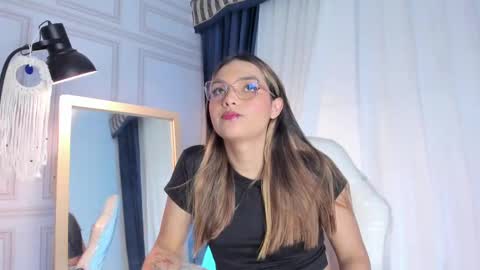 Snapshot of doll_isa_ chatting on September 14, 7:15 pm doll_isa_ online show from September 14, 7:15 pm
