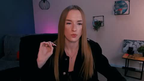 doll_vey online show from February 28, 6:52 pm