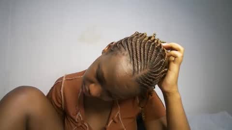 dollberry online show from February 5, 10:55 pm