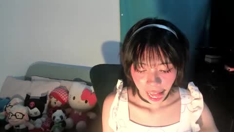 Snapshot of dolliette chatting on September 20, 2:58 am mina online show from September 20, 2:58 am