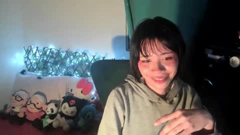 Snapshot of dolliette chatting on September 24, 3:13 am mina online show from September 24, 3:13 am
