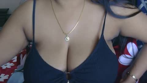 dolly_2 online show from November 3, 8:15 am