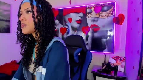 dolly_boob online show from February 17, 4:11 am