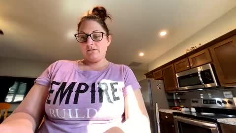 Dolly online show from February 28, 4:53 pm