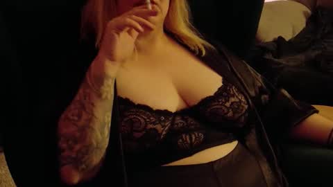 Snapshot of dominasadique chatting on September 29, 9:03 pm SADE online show from September 29, 9:03 pm