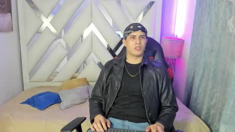 DOMI online show from March 7, 4:12 am