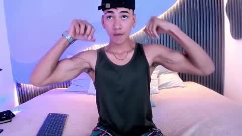 Dominic online show from October 31, 4:46 am