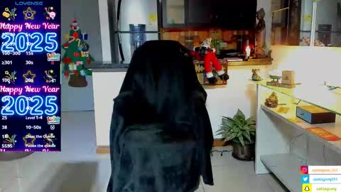 SANTI  independent model online show from November 25, 2:10 am