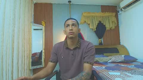 dominic_smith_ online show from April 4, 5:47 am