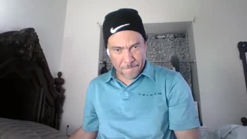 luis online show from April 8, 12:46 am