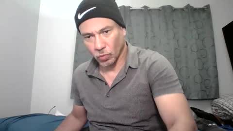 luis online show from December 4, 11:59 pm