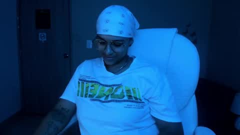 Snapshot of dominick_joness chatting on October 4, 11:57 pm Dominick online show from October 4, 11:57 pm