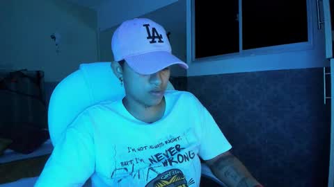 Snapshot of dominick_joness chatting on October 14, 4:59 am Dominick online show from October 14, 4:59 am