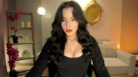 Snapshot of dominiquevega_ chatting on January 10, 8:37 pm Dominique online show from January 10, 8:37 pm