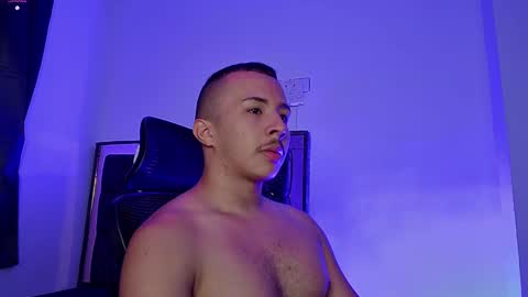 Donat Independent Model online show from February 22, 3:21 am