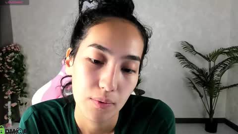 Aura online show from September 16, 3:53 am