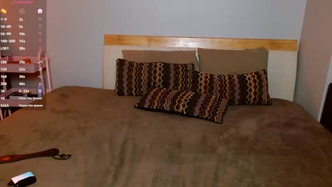 DontBeMina online show from January 25, 11:44 am