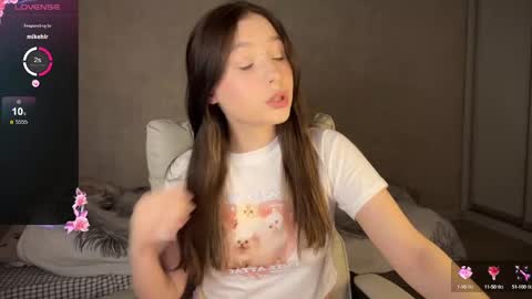 Stacy online show from March 4, 6:18 pm