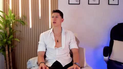 dorian_mystery online show from October 31, 6:52 pm