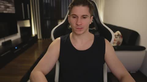 Dorian Reyes online show from April 28, 2:27 am