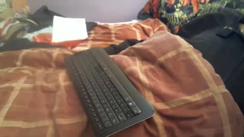 Hello  welcome to Slutsville  I am the Naked Chef  really  but you may call me Peter online show from October 1, 11:53 am