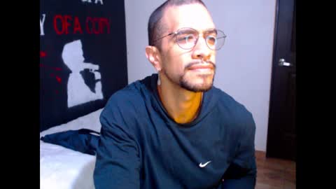 Snapshot of dostoyrodia_34 chatting on February 23, 4:35 pm will online show from February 23, 4:35 pm