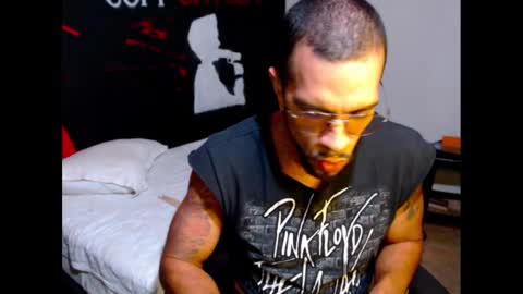 Snapshot of dostoyrodia_34 chatting on March 4, 11:43 pm will online show from March 4, 11:43 pm