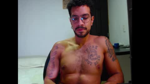 Snapshot of dostoyrodia_34 chatting on October 15, 5:00 am will online show from October 15, 5:00 am