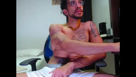 Snapshot of dostoyrodia_34 chatting on October 18, 5:11 am will online show from October 18, 5:11 am
