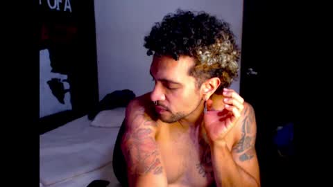 Snapshot of dostoyrodia_34 chatting on February 8, 1:43 am will online show from February 8, 1:43 am