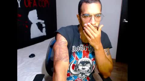 Snapshot of dostoyrodia_34 chatting on March 11, 9:59 pm will online show from March 11, 9:59 pm