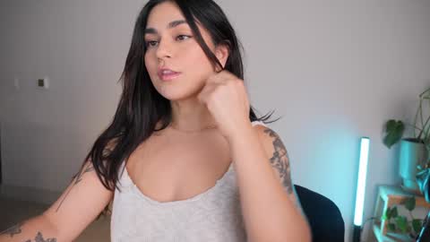 Snapshot of doubedeesarai chatting on October 8, 12:40 am Sara online show from October 8, 12:40 am