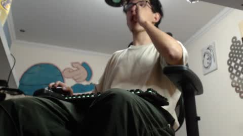 Snapshot of douglas_drake chatting on February 8, 4:14 am douglas_drake online show from February 8, 4:14 am