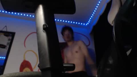 Snapshot of douglas_drake chatting on September 14, 2:14 am douglas_drake online show from September 14, 2:14 am