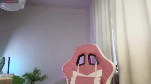 Lisbeth Salander online show from December 3, 6:25 am