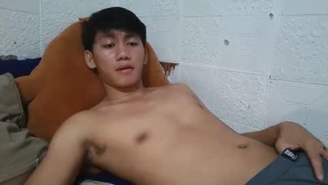Snapshot of drain_me29 chatting on October 11, 2:16 am drain_me29 online show from October 11, 2:16 am
