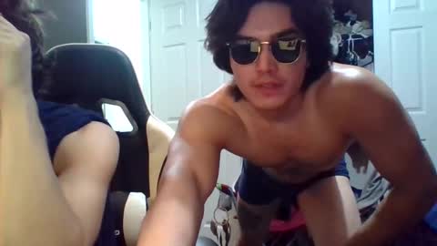 Snapshot of drake__wolf chatting on October 8, 3:02 am drake__wolf online show from October 8, 3:02 am