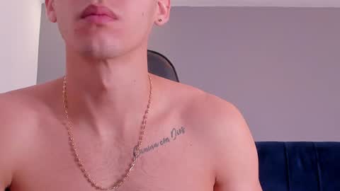 Snapshot of drake_carter1 chatting on January 10, 1:21 am drake_carter1 online show from January 10, 1:21 am