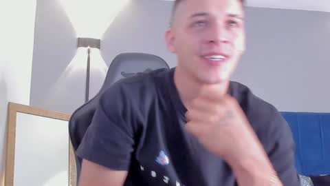 Snapshot of drake_carter1 chatting on December 29, 2:49 am drake_carter1 online show from December 29, 2:49 am