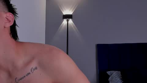 Snapshot of drake_carter1 chatting on October 21, 1:54 am drake_carter1 online show from October 21, 1:54 am