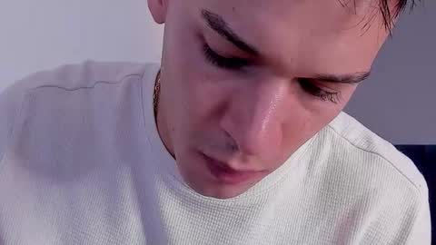 Snapshot of drake_carter1 chatting on September 19, 1:32 am drake_carter1 online show from September 19, 1:32 am