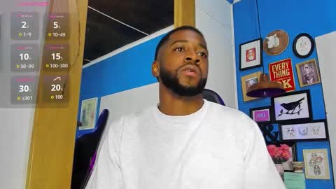 Snapshot of drake_nassir4 chatting on September 28, 3:37 am ---Drake--- online show from September 28, 3:37 am