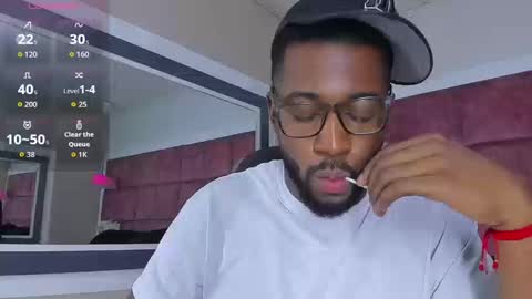 Snapshot of drake_nassir4 chatting on September 23, 4:28 am ---Drake--- online show from September 23, 4:28 am
