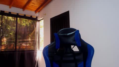 ---Drake--- online show from February 12, 5:05 pm