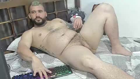 Snapshot of drake_white1 chatting on March 5, 3:51 am drake whitee Independent Model online show from March 5, 3:51 am