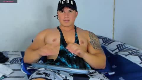 drake_xion1 online show from February 19, 1:40 am