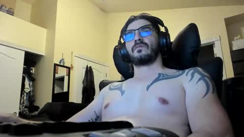 drakkar_82 online show from December 4, 2:22 am